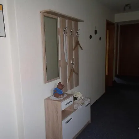 Lehmann_ 15090 Apartment *